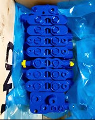 Гидрораспределитель 7-ми секционный CASE, NEW HOLLAND