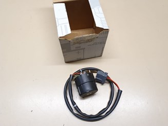 Группа контактная замка зажигания MB Actros MP3/4 9435450008