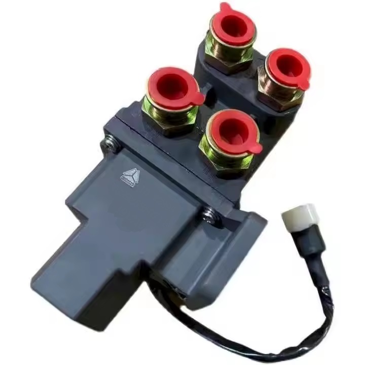 Клапан перелива топливных баков Howo/Sitrak WG9925550711