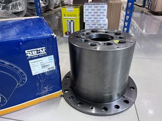 Корпус бортового редуктора MB 9423501309