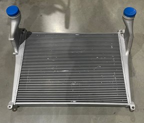 Радиатор охлаждения MB Actros MP4/5/Antos/Arocs интеркулер 9605000002 